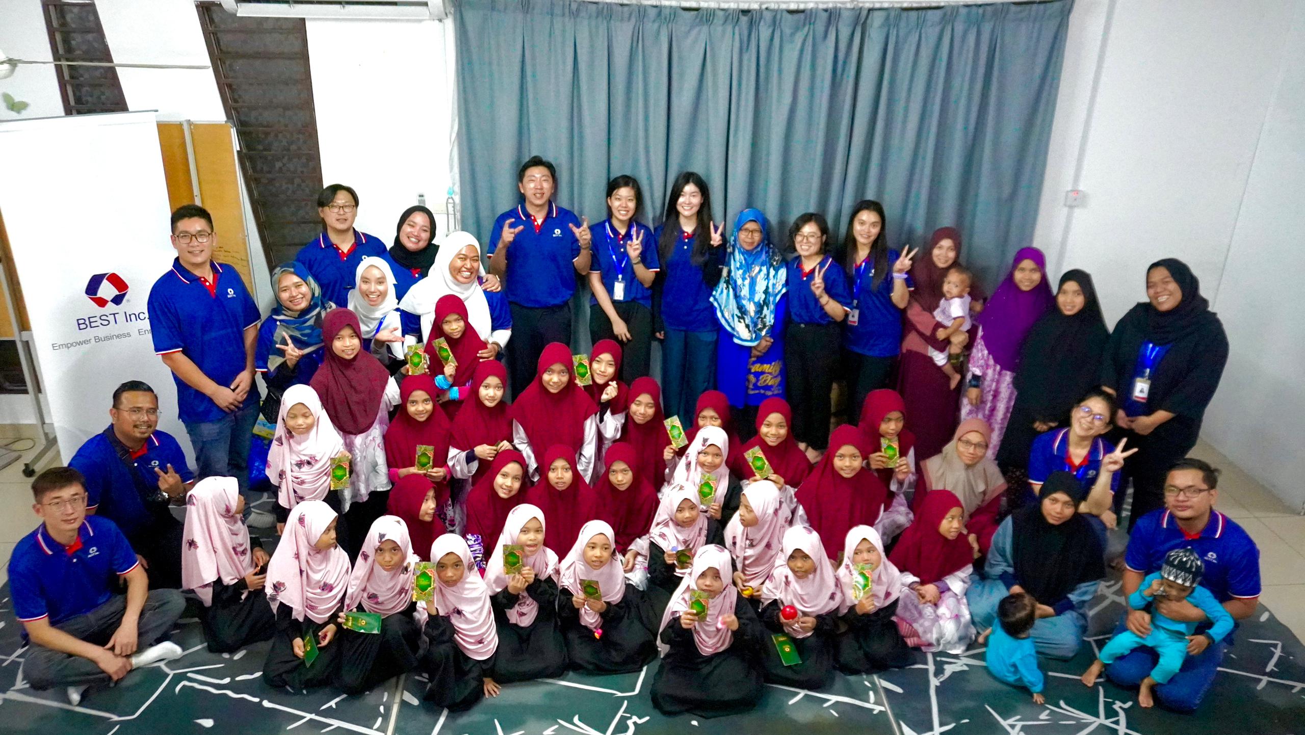 The buka puasa session served not only as sources of entertainment but also as avenues for fostering stronger bonds between the members of BEST Inc Malaysia and the children.